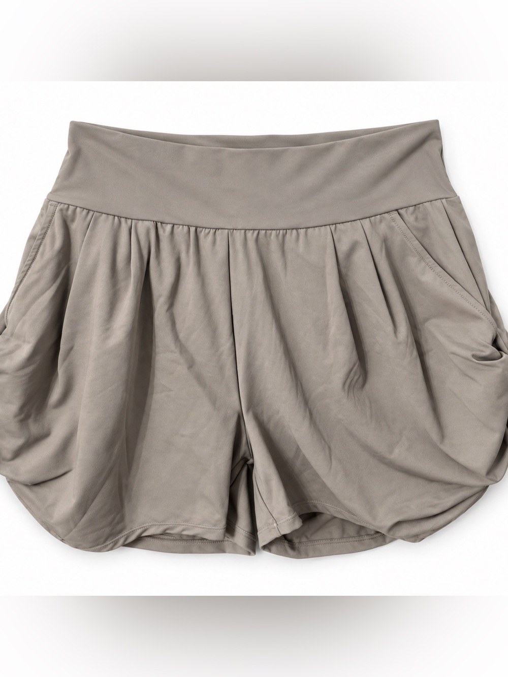 HALARA Athletic Shorts in Gray Like New